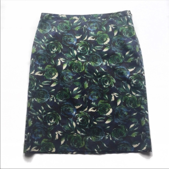 LOFT Dresses & Skirts - ❤️NWOT Loft floral pencil skirt 10